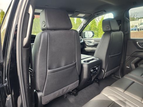 Used 2024 Chevrolet Suburban LT AWD/4WD image 14
