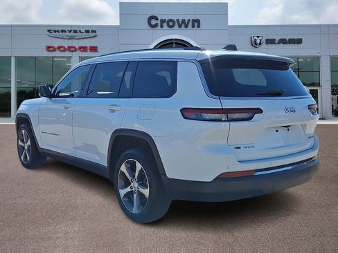 Used 2023 Jeep Grand Cherokee L Limited w/ Trailer Tow Group (B) AWD/4WD image 4