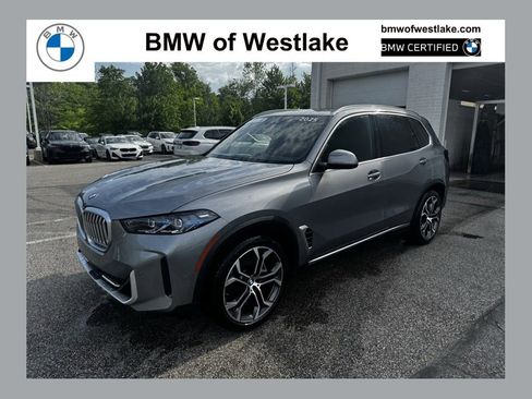 Used 2025 BMW X5 xDrive40i AWD/4WD image 1