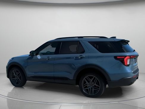 New 2026 Ford Explorer ST-Line image 18