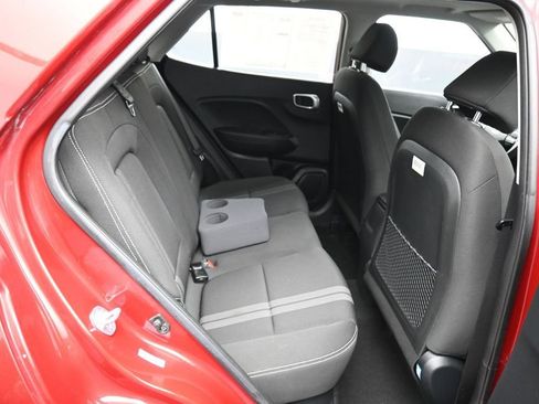 Certified 2023 Hyundai Venue SEL FWD image 24