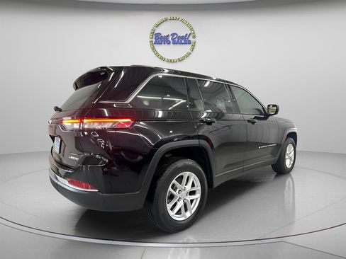 Used 2024 Jeep Grand Cherokee Laredo X w/ Luxury Tech Group I AWD/4WD image 4