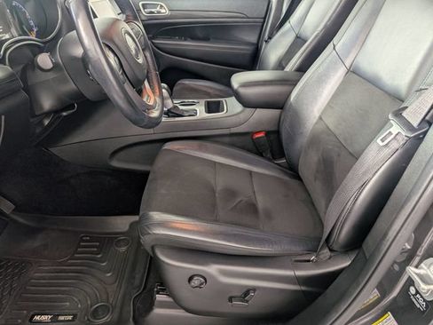 Certified 2021 Jeep Grand Cherokee Laredo X RWD image 12