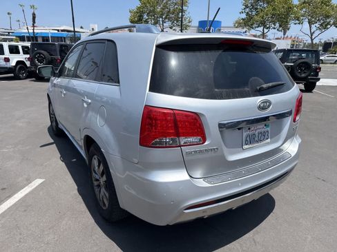 Used 2012 Kia Sorento SX FWD image 19