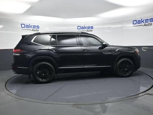 Used 2024 Volkswagen Atlas SEL Premium R-Line AWD/4WD image 9