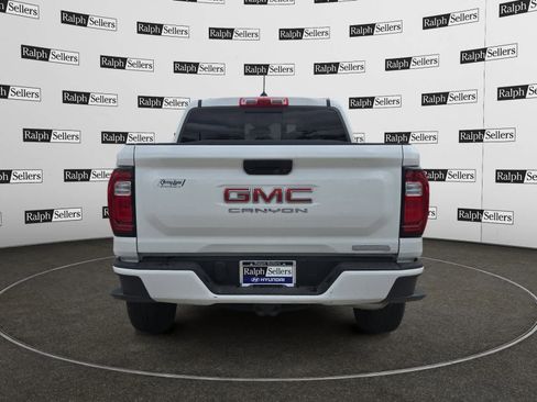 Used 2024 GMC Canyon Elevation w/ Convenience Package image 5