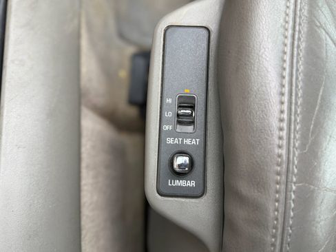 Used 1999 Cadillac De Ville D'Elegance FWD image 14