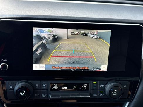 Used 2025 Toyota Grand Highlander FWD image 24