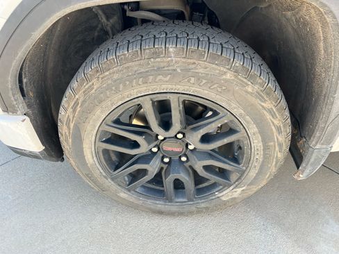 Used 2023 GMC Sierra 1500 Elevation AWD/4WD image 18