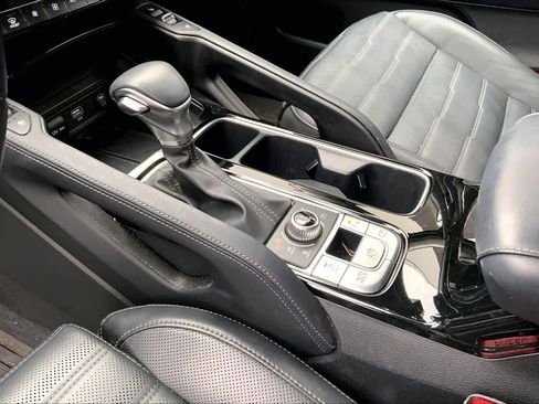 Used 2024 Kia Telluride SX Prestige image 18