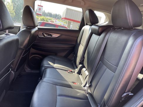 Used 2016 Nissan Rogue SL AWD/4WD image 13