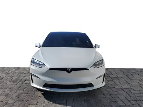 Used 2022 Tesla Model X Plaid image 2