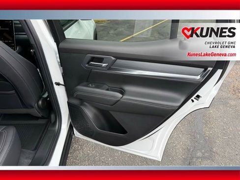 New 2026 GMC Terrain Elevation w/ Elevation Premium Package AWD/4WD image 20
