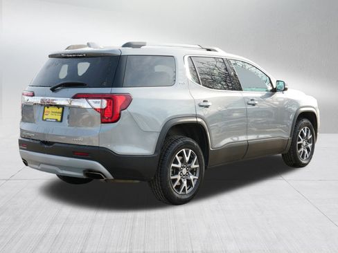 Used 2023 GMC Acadia SLT image 7