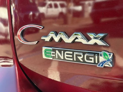 Used 2016 Ford C-MAX Energi SEL w/ Equipment Group 302A FWD image 29