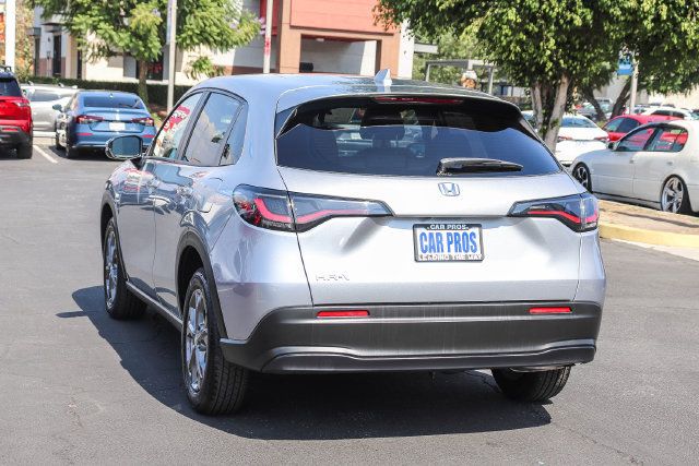 Used 2027 Honda HR-V LX image 12