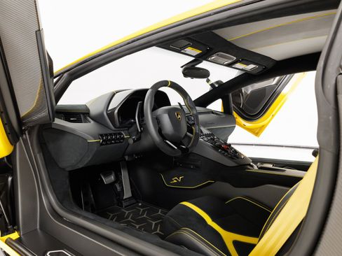 Used 2016 Lamborghini Aventador LP 750-4 Superveloce AWD/4WD image 16