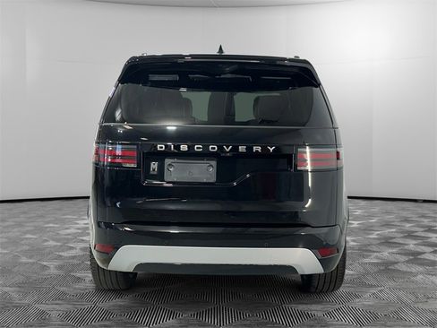Used 2024 Land Rover Discovery Metropolitan Edition image 4