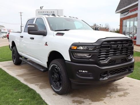 New 2026 RAM 3500 Tradesman AWD/4WD image 4