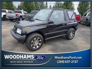 Used 1993 Geo Tracker 4WD 2-Door video 1