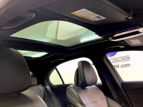 Used 2025 Mercedes-Benz C 300 4MATIC Sedan image 13