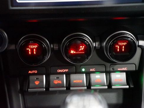 New 2025 Toyota GR86 Premium image 20