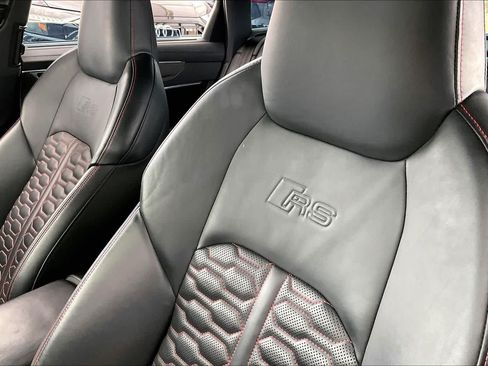Used 2021 Audi RS 6 AWD/4WD image 32