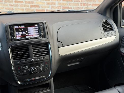 Used 2015 Dodge Grand Caravan R/T w/ Safety Sphere Group image 34