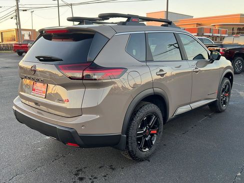 New 2026 Nissan Rogue SV image 5