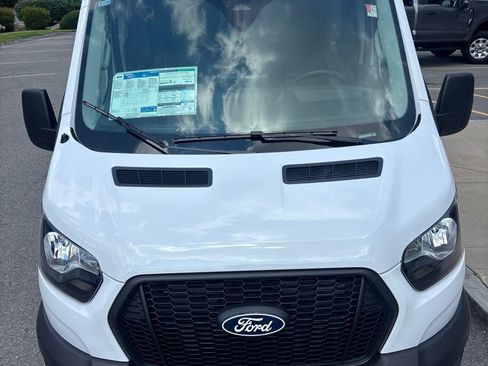 New 2026 Ford Transit 250 148 Medium Roof Extended AWD image 8