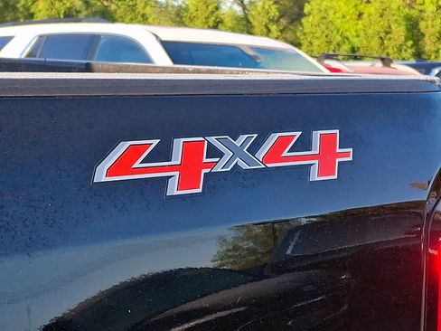 Used 2019 Chevrolet Colorado LT w/ Redline Special Edition AWD/4WD image 30
