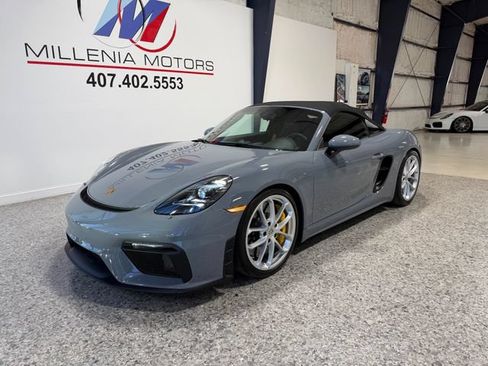 Used 2023 Porsche 718 Boxster Spyder RWD image 34