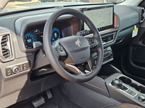 New 2025 Ford Bronco Sport Outer Banks w/ Outer Banks Tech Package+ image 11