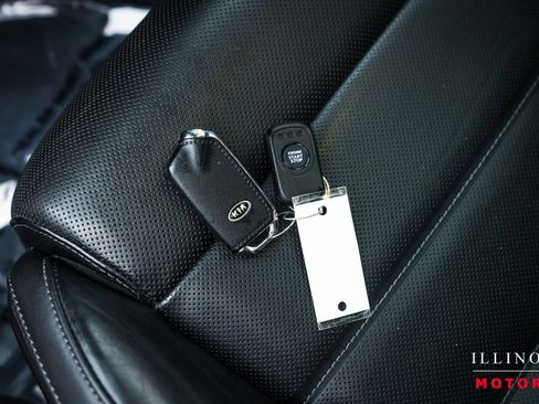 Used 2020 Kia Stinger GT2 image 41