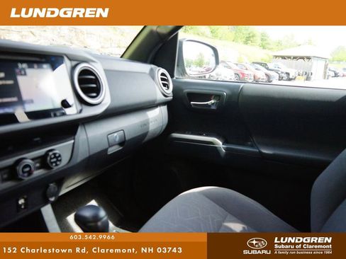 Used 2016 Toyota Tacoma TRD Sport w/ Towing Package AWD/4WD image 22