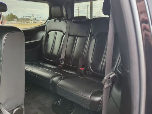 Used 2022 Jeep Wagoneer Series III image 37