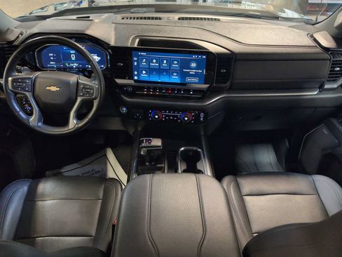 Used 2023 Chevrolet Silverado 1500 LTZ w/ LTZ Convenience Package II AWD/4WD image 19