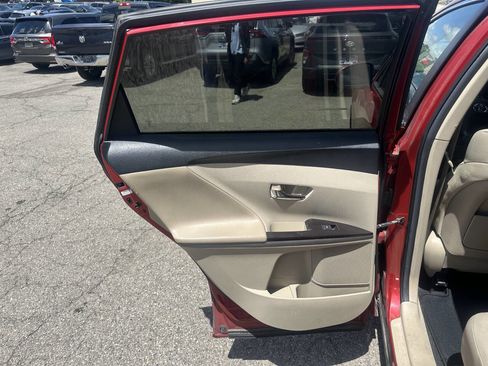 Used 2011 Toyota Venza image 15