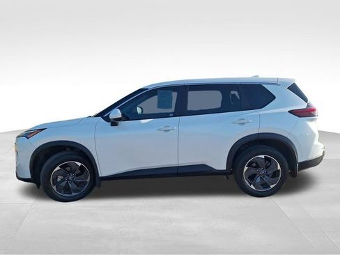 Certified 2024 Nissan Rogue SV FWD image 5