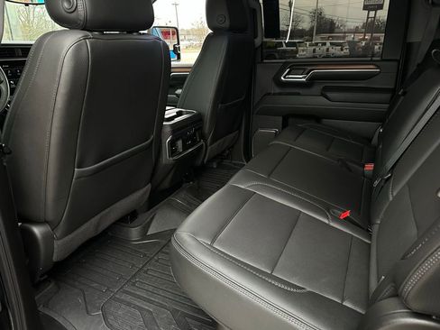 Used 2024 GMC Sierra 3500 Denali w/ Denali Reserve Package image 14