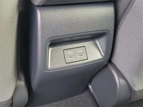 Used 2025 Toyota Corolla LE image 17