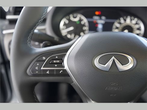 New 2025 INFINITI QX50 Luxe image 13