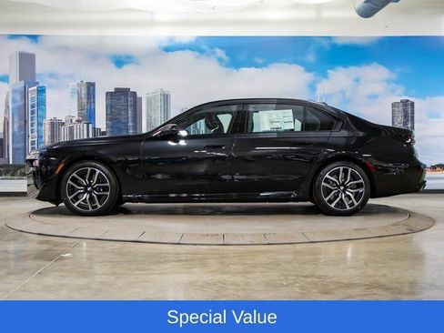 Used 2025 BMW 760i xDrive w/ Premium Package AWD/4WD image 6