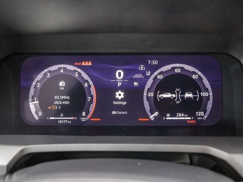 Used 2025 Toyota Tacoma TRD Sport RWD image 27