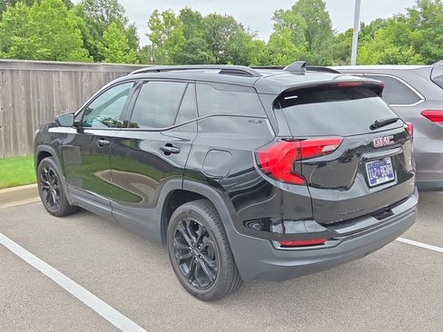 Used 2021 GMC Terrain SLE w/ Driver Convenience Package FWD image 6
