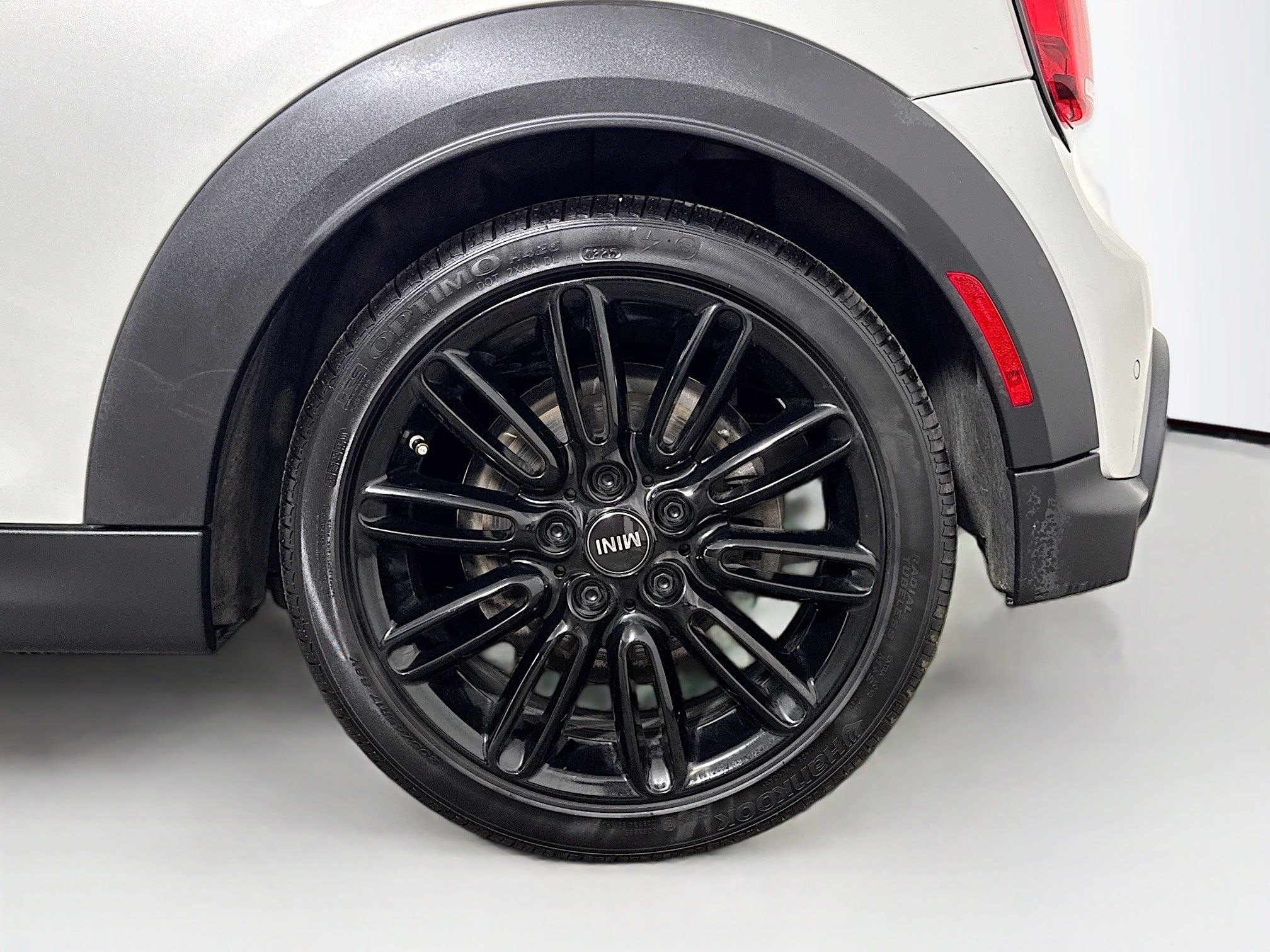 Used 2023 MINI Cooper S FWD image 28