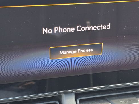 Used 2024 Chevrolet Trax LT FWD image 4