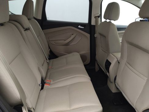 Used 2017 Ford Escape SE image 19