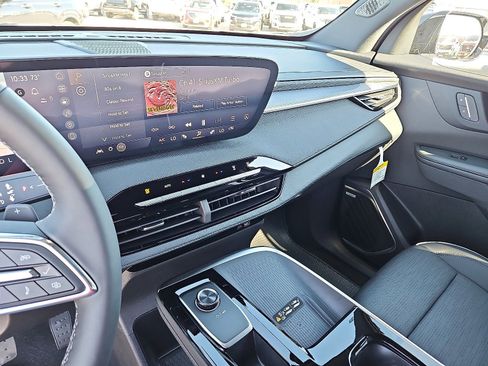 New 2026 Buick Enclave Sport Touring w/ Power Package image 17