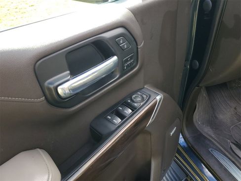 Used 2020 GMC Sierra 1500 SLT w/ SLT Premium Plus Package image 11